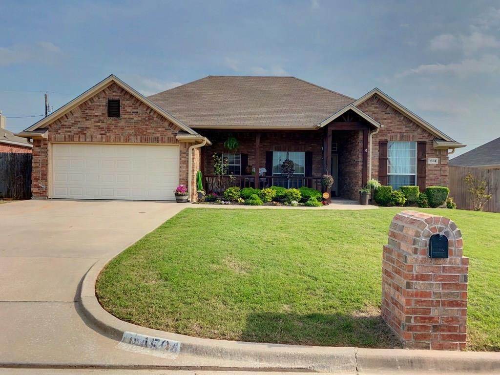 1504 Jacqueline Lane - Photo 1 1504 Jacqueline Lane - Photo 1