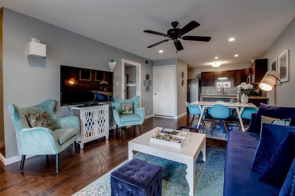 5325 Fleetwood Oaks Avenue - Photo 1