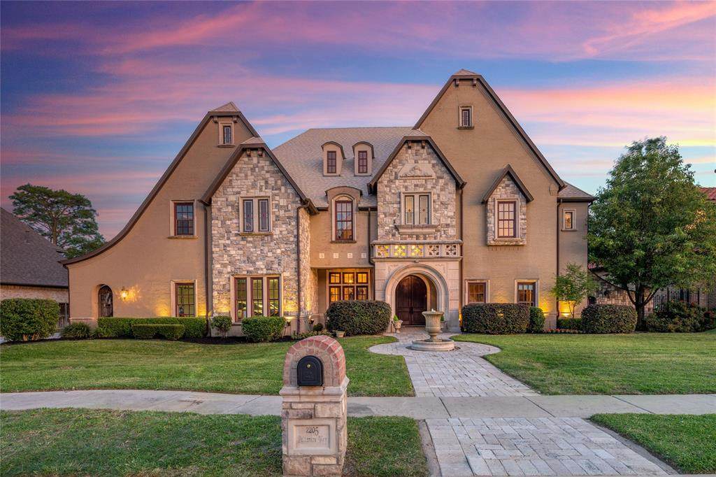 2205 Patterson Way - Photo 1