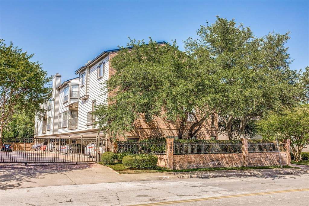 6303 Richmond Avenue - Photo 1
