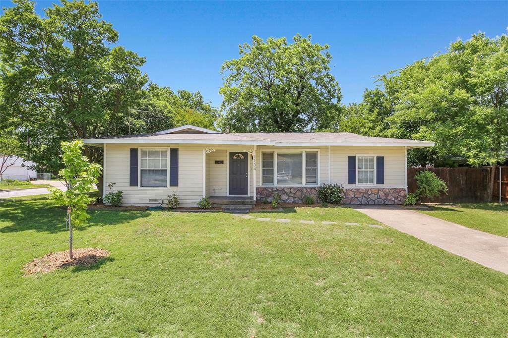 1134 Bellaire Drive - Photo 1
