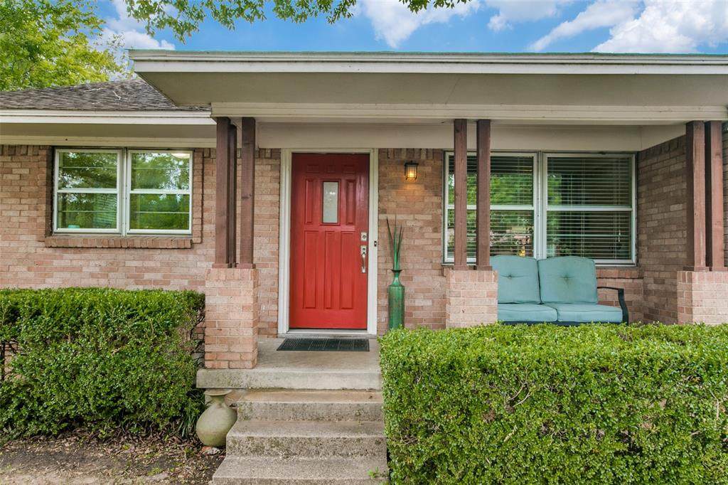 1304 Bryn Mawr Place - Photo 1 1304 Bryn Mawr Place - Photo 1