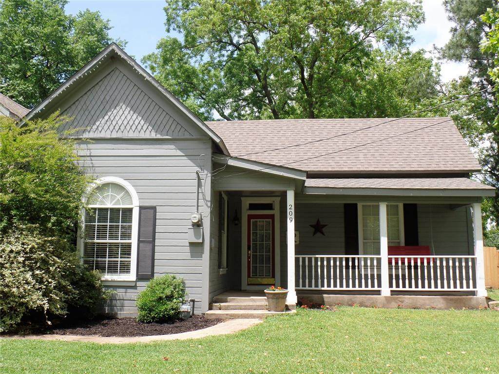 209 Stone Street - Photo 1