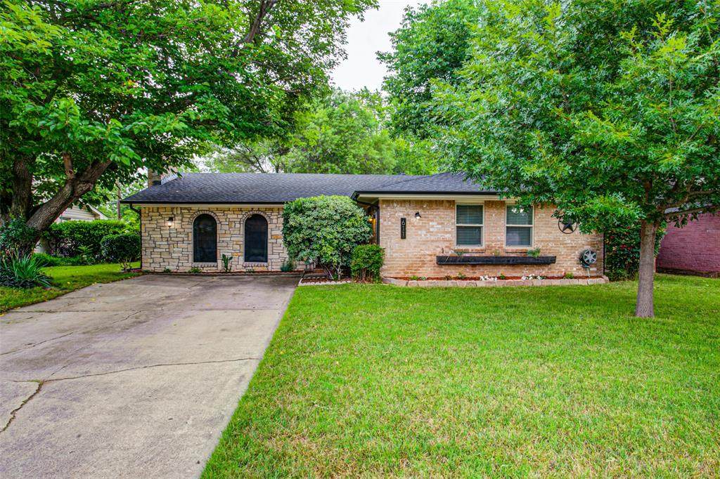 611 Northside Avenue - Photo 1 611 Northside Avenue - Photo 1