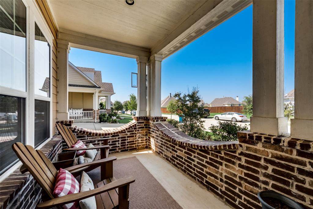 850 Mistletoe Drive - Photo 1