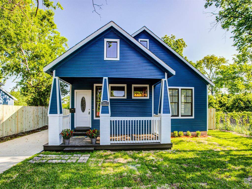 1031 11th Street - Photo 1