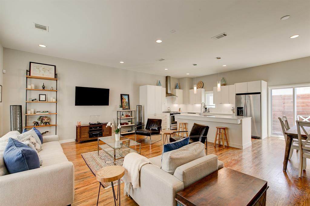 4923 Dartford Drive - Photo 1
