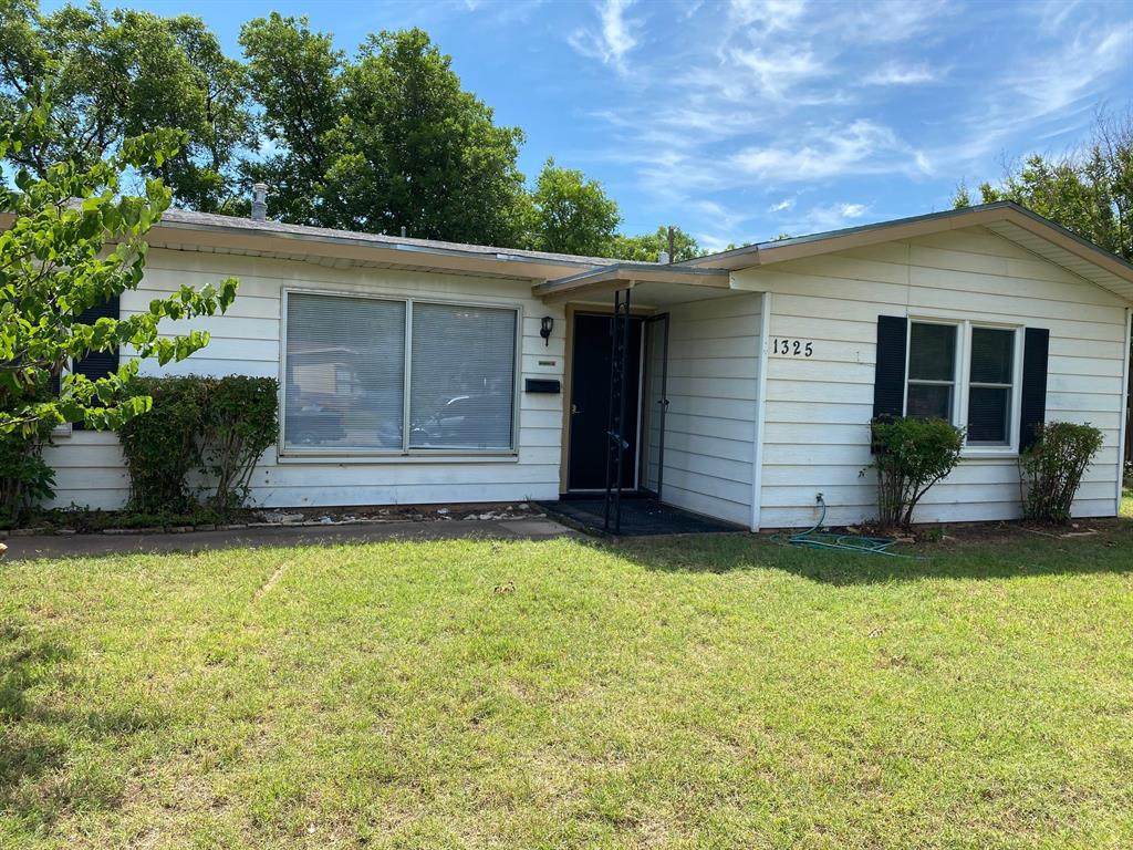 1325 San Jose Drive - Photo 1
