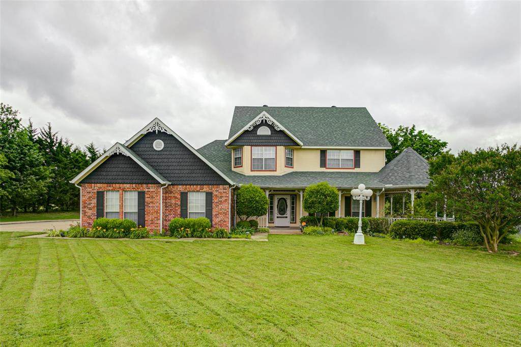 2209 Meadowview Drive - Photo 1