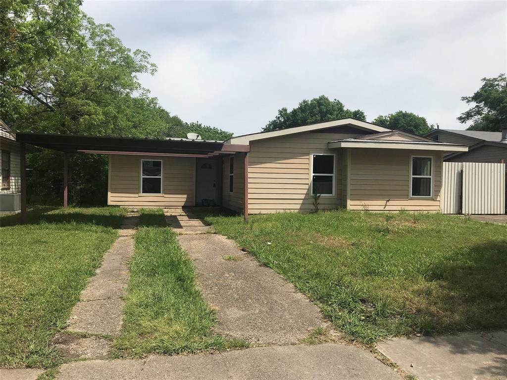 2635 Blyth Drive - Photo 1