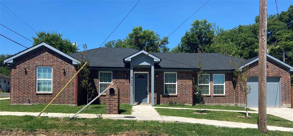 523 Avenue H - Photo 1