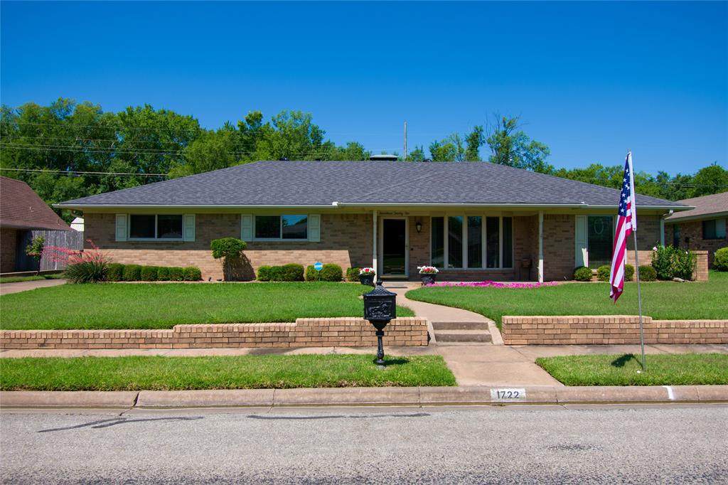 1722 Archer Drive - Photo 1