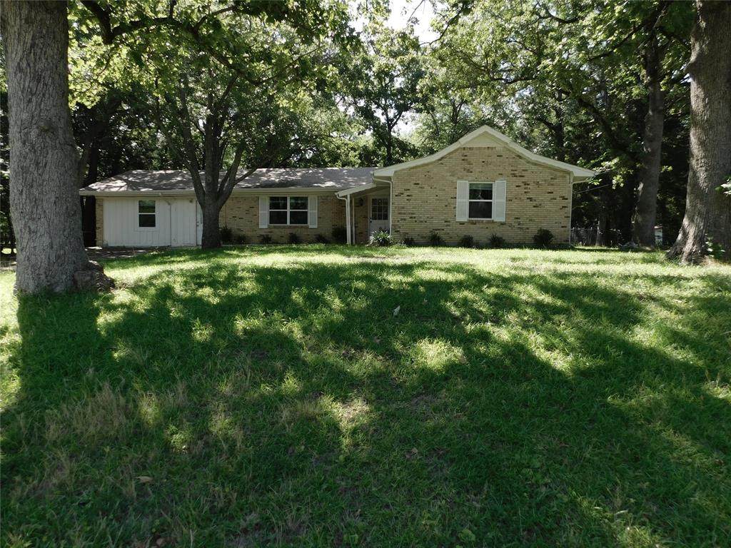 1520 Woodland Drive - Photo 1