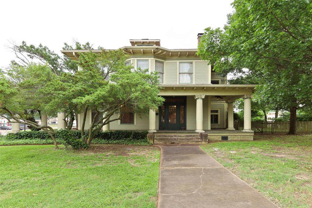 803 Nash Street - Photo 1
