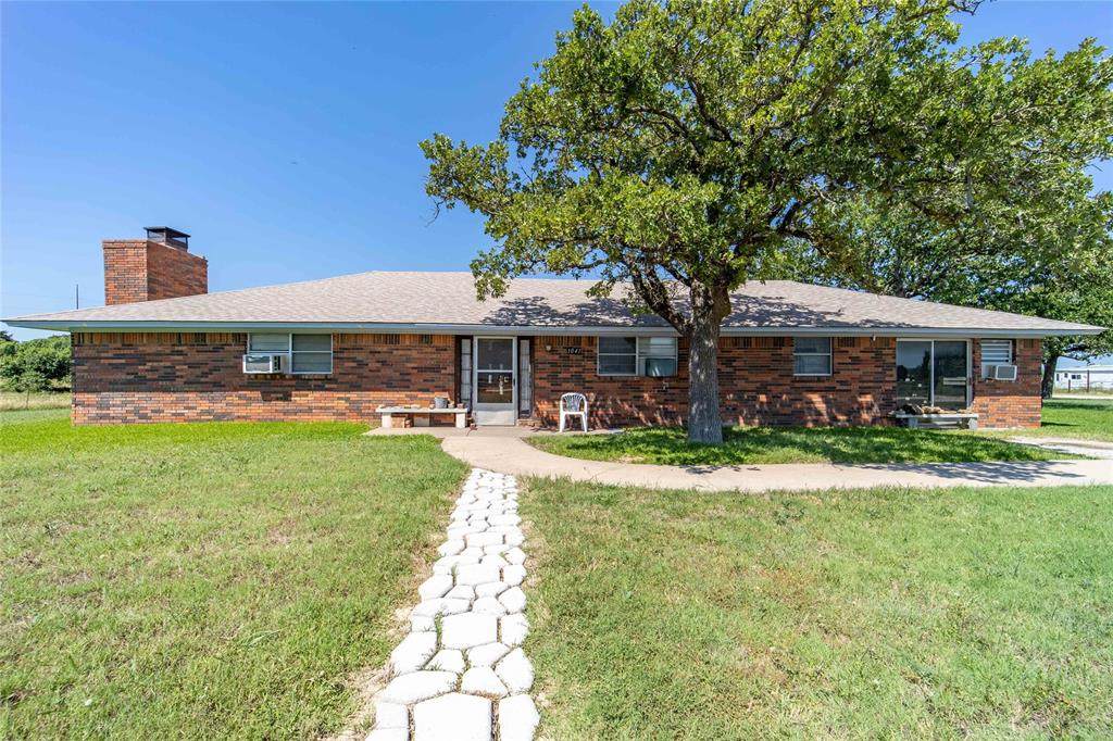 960 Private Road 1028 - Photo 1