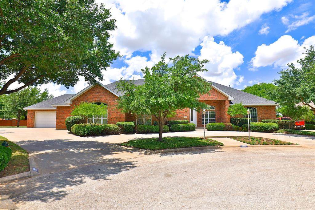 1681 Newcastle Drive - Photo 1