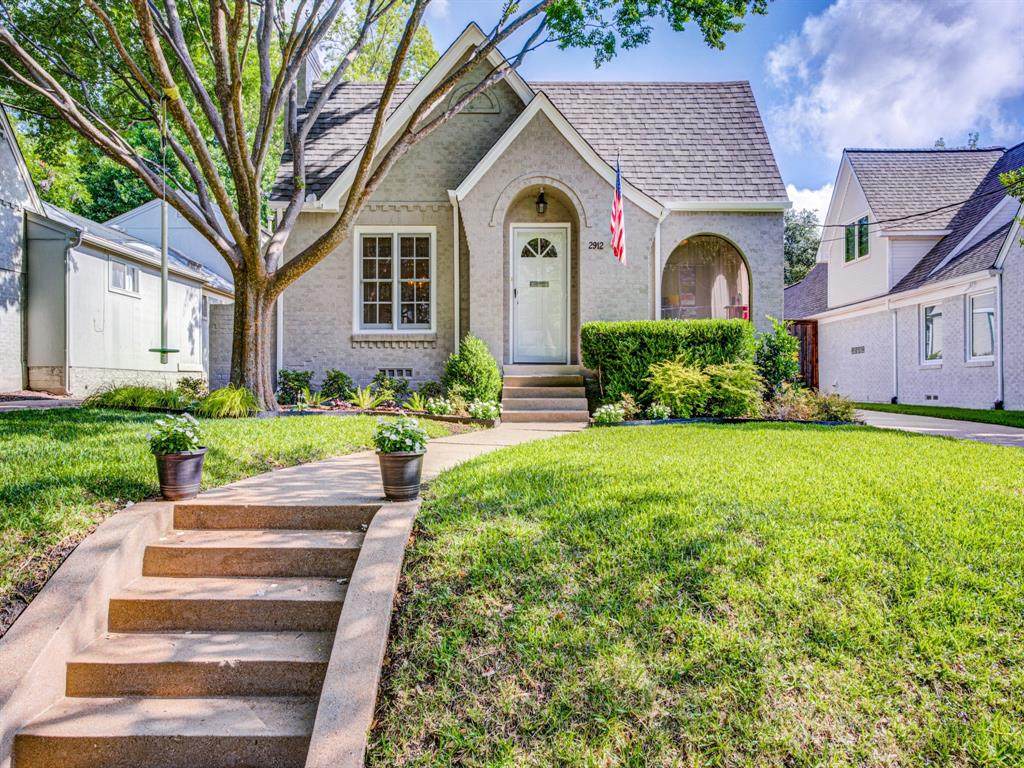 2912 Dyer Street - Photo 1