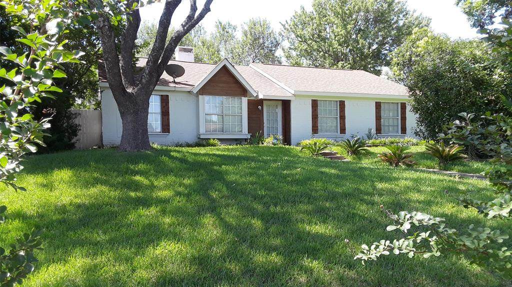 1308 Ross Lane - Photo 1