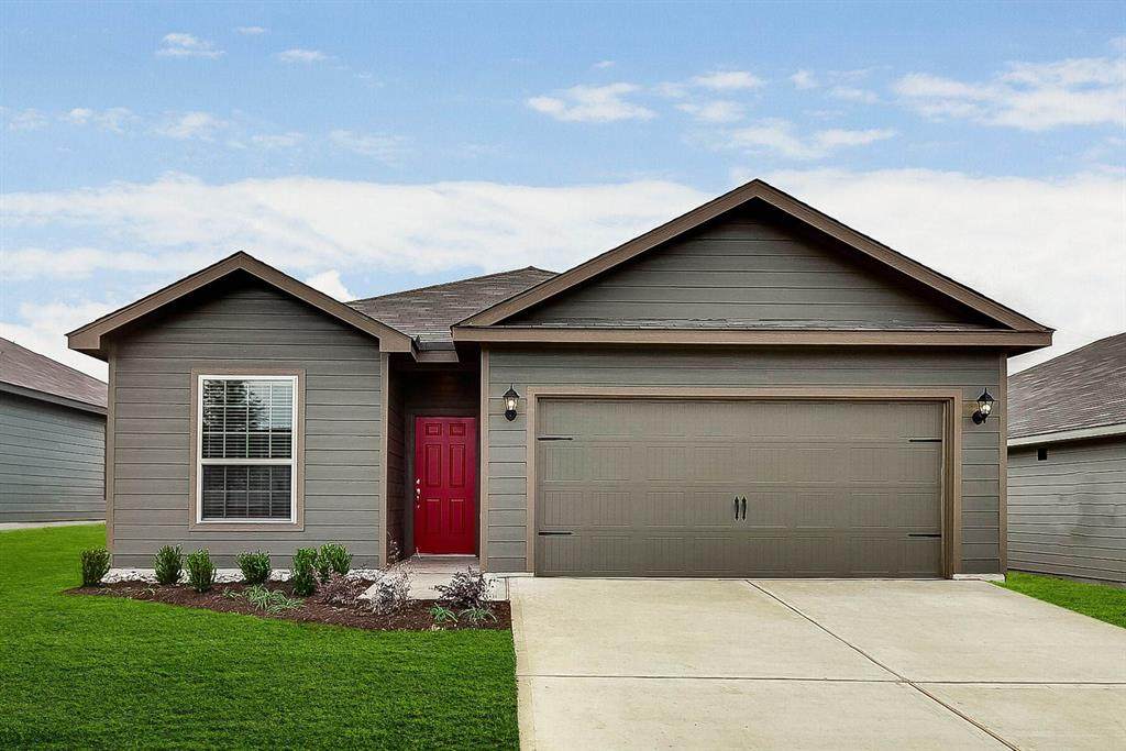 128 Bush Drive - Photo 1