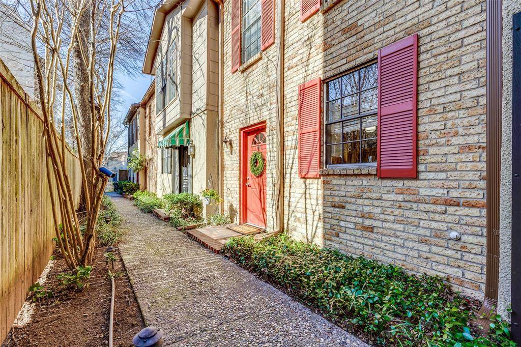 4418 Bowser Avenue - Photo 1