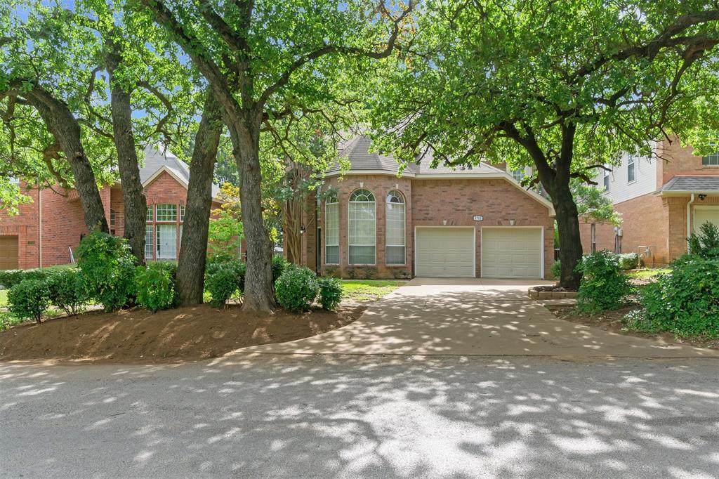 1712 Hood Lane - Photo 1