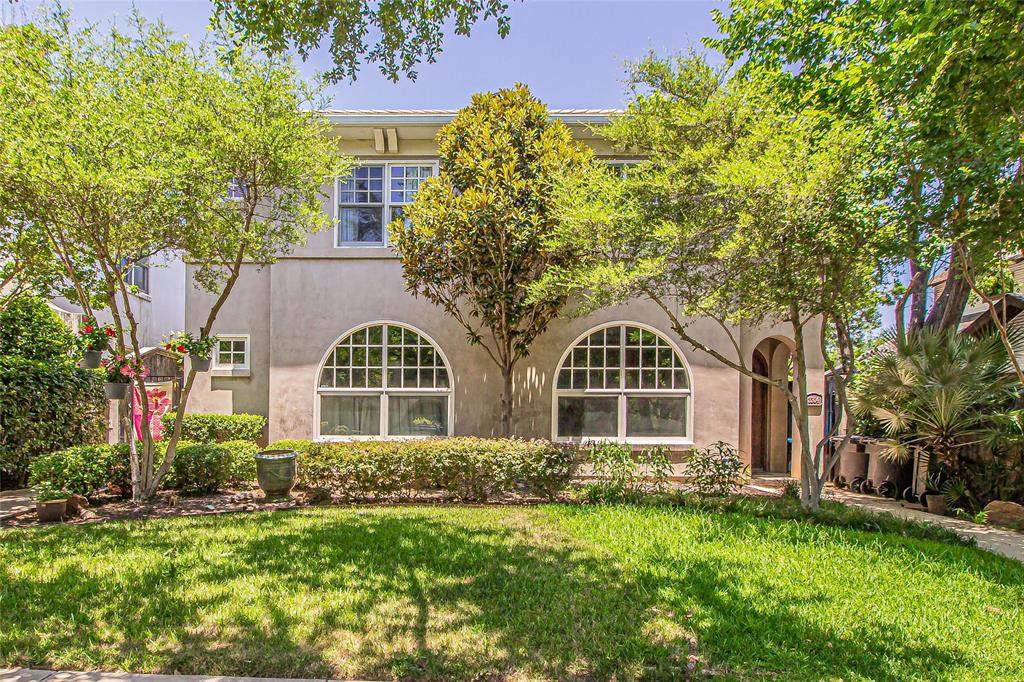 3304 6th Street - Photo 1