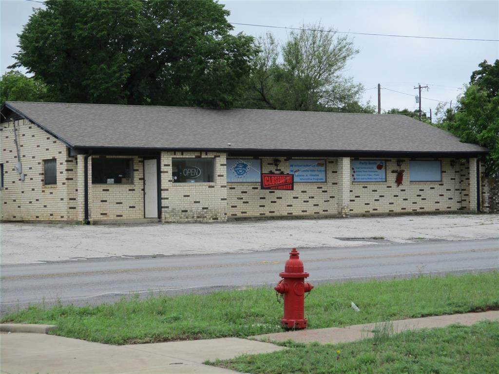 900 Main - Photo 1