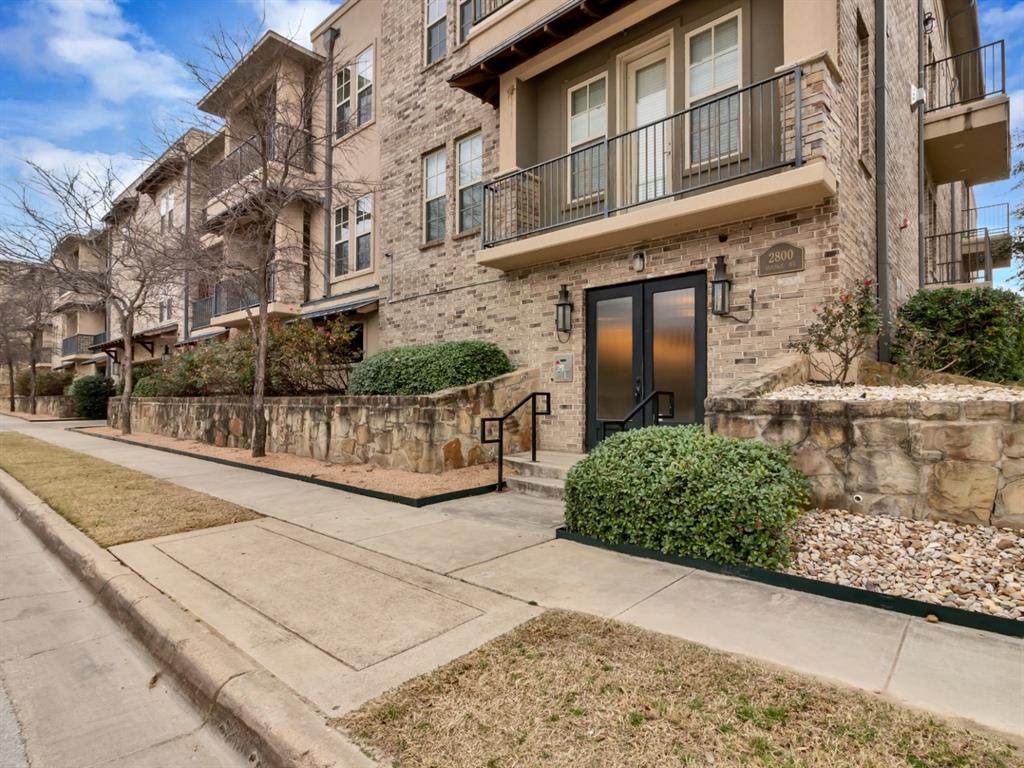 2800 Sandage Avenue - Photo 1