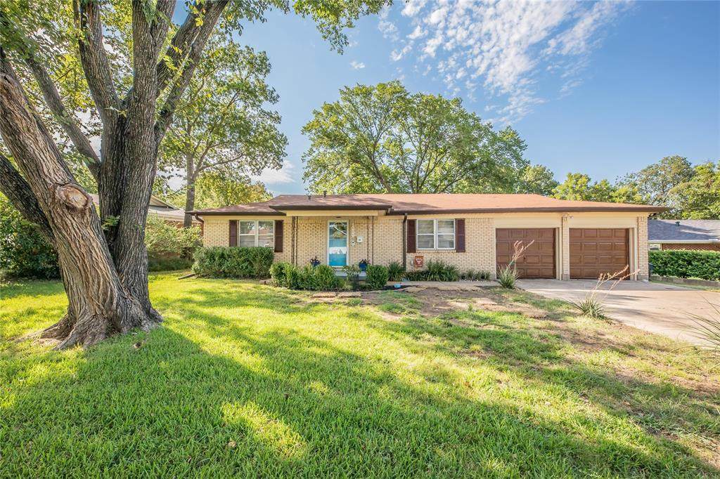404 Alexander Lane - Photo 1