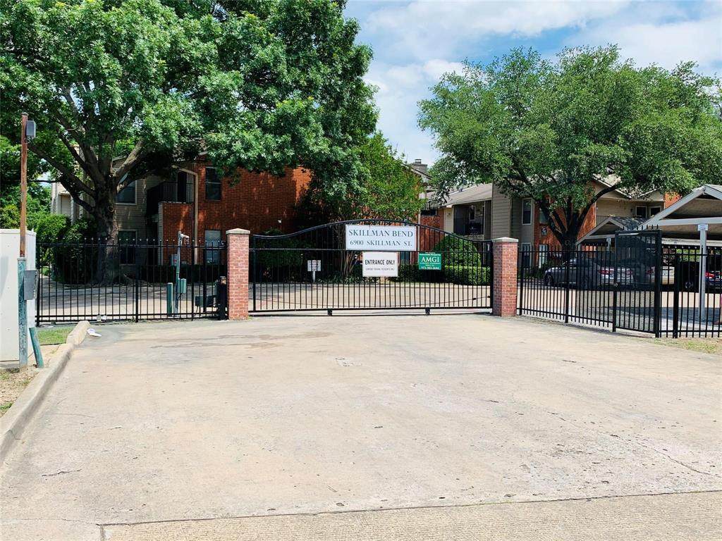 6900 Skillman Street - Photo 1