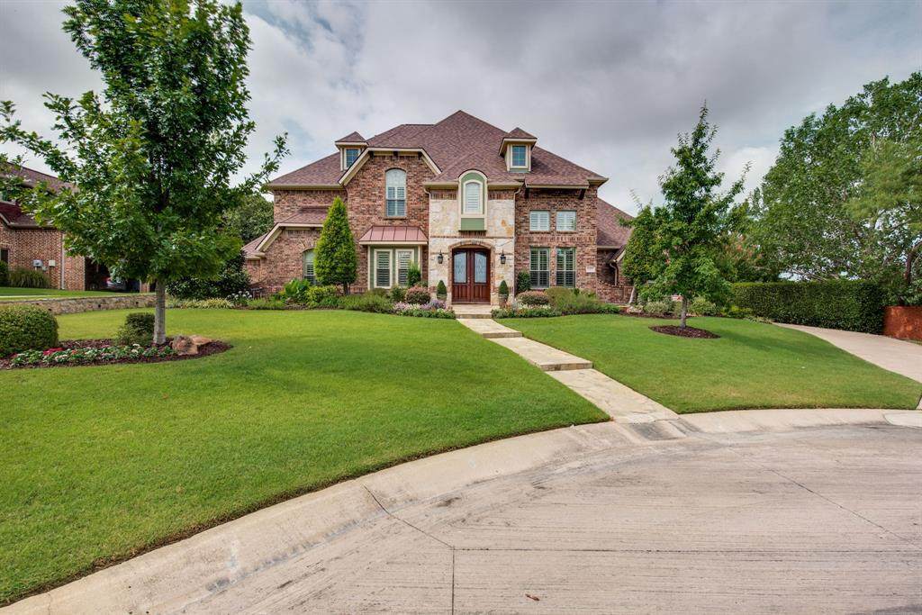 707 Ashley Court - Photo 1