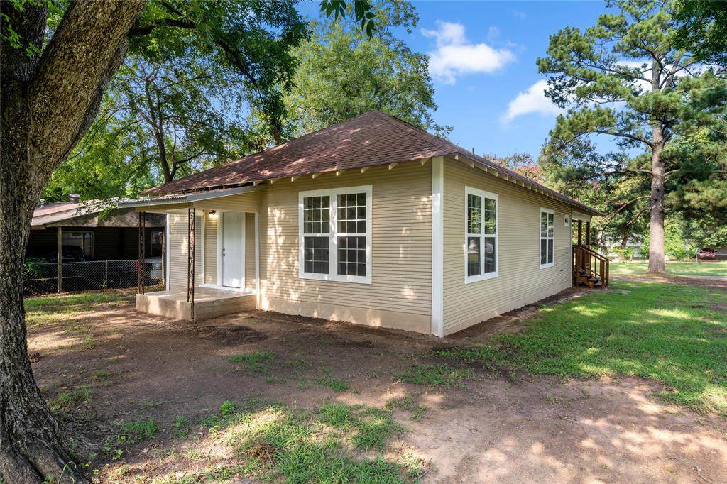 416 Mt Pleasant - Photo 1