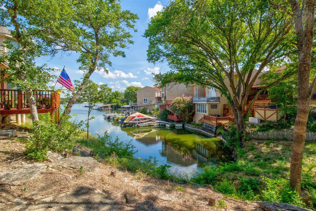 7904 Club Court - Photo 1