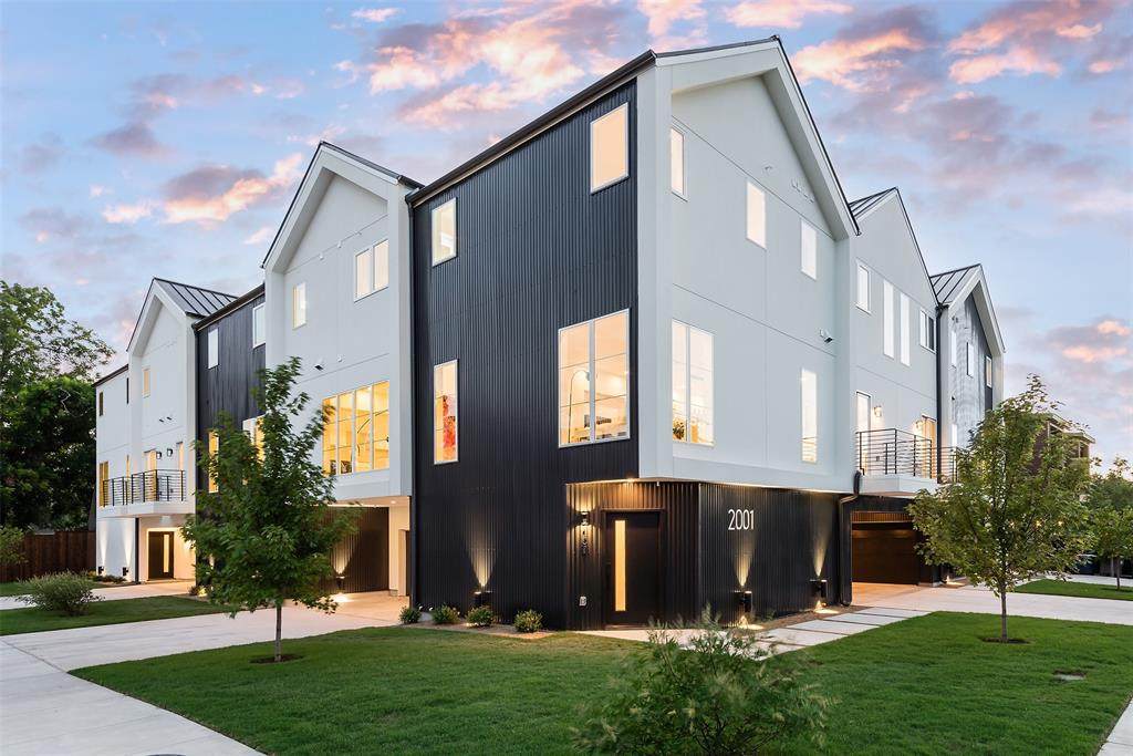 2001 Prairie Avenue - Photo 1