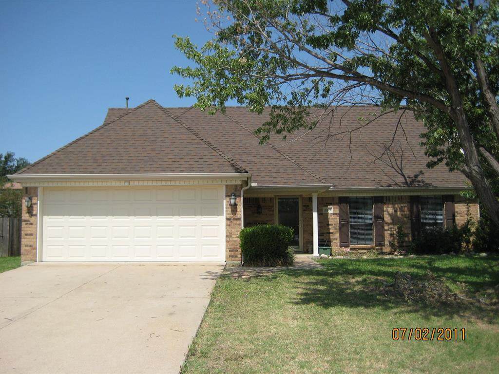 5309 Maple Court - Photo 1