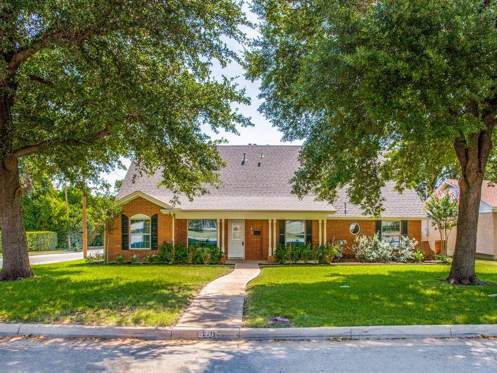 3701 Park Ridge Boulevard - Photo 1