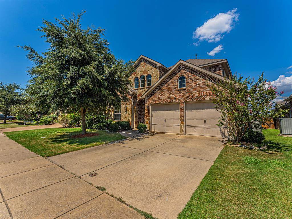 1002 Wedgwood Drive - Photo 1