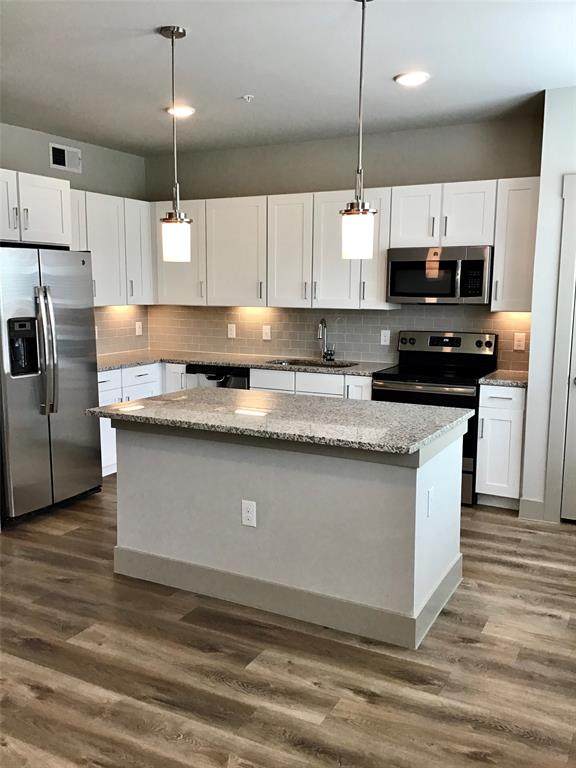 769 Samuels Avenue - Photo 1