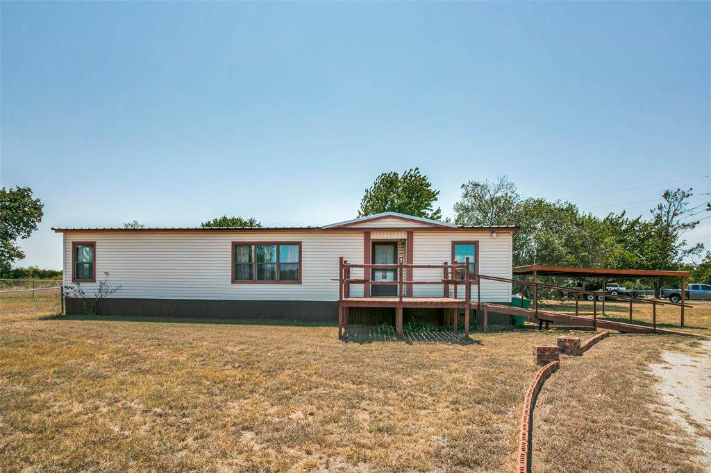 174 Whispering Oaks - Photo 1