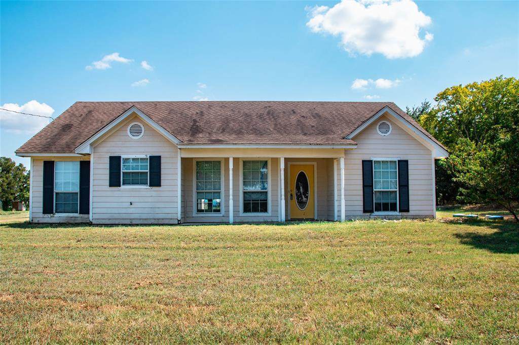 9653 Private Road 5103 - Photo 1
