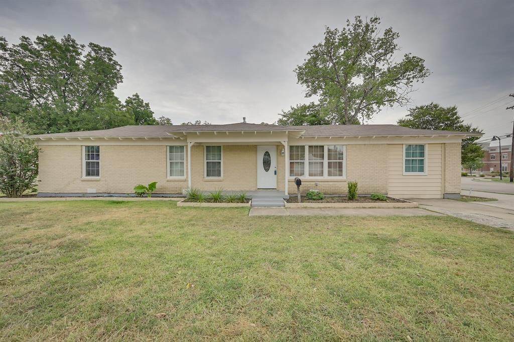 6700 Manor Drive - Photo 1