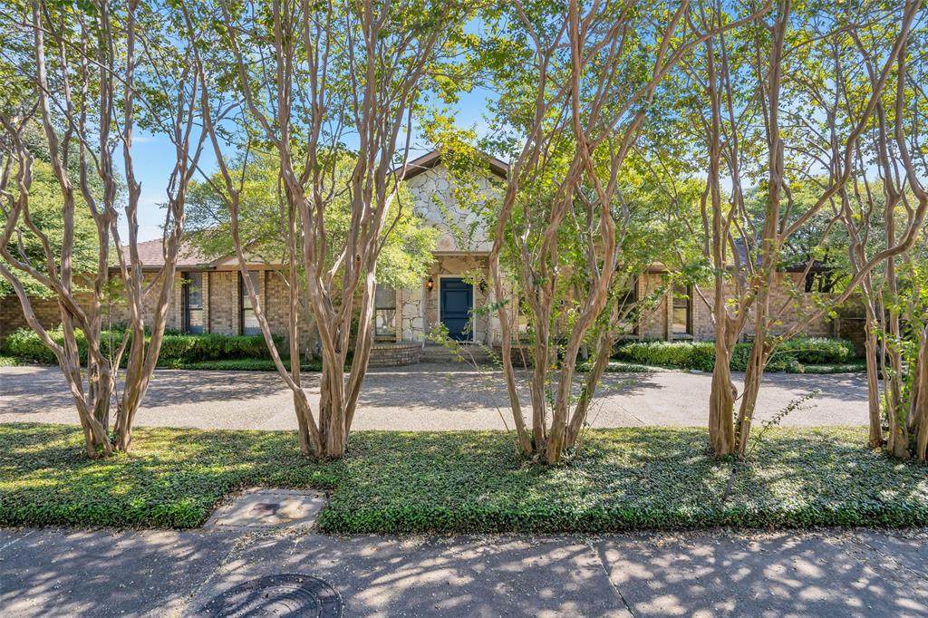 8802 Vista Oaks Circle - Photo 1