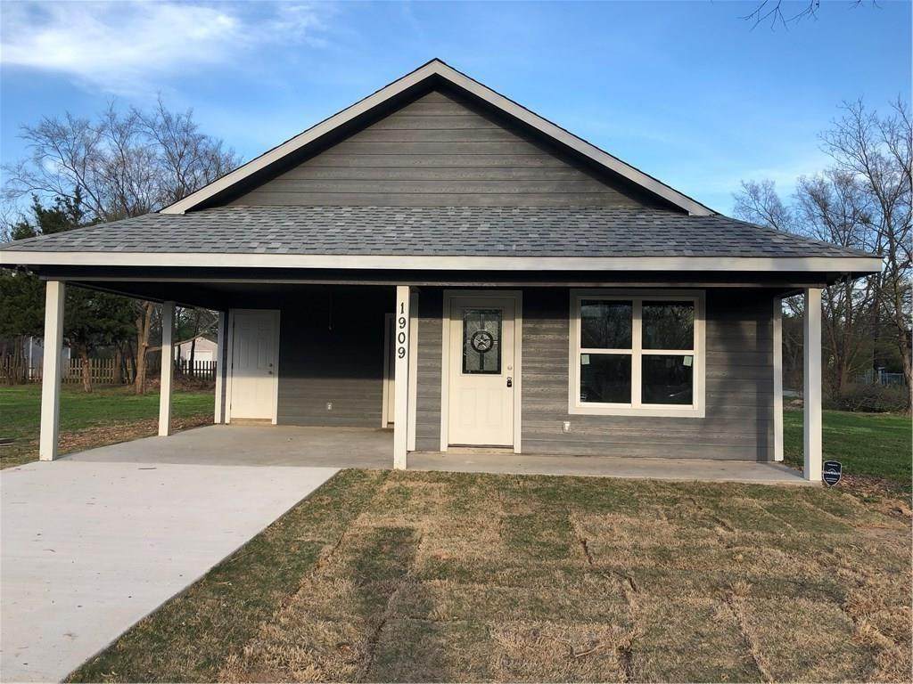 400 Powell Street - Photo 1