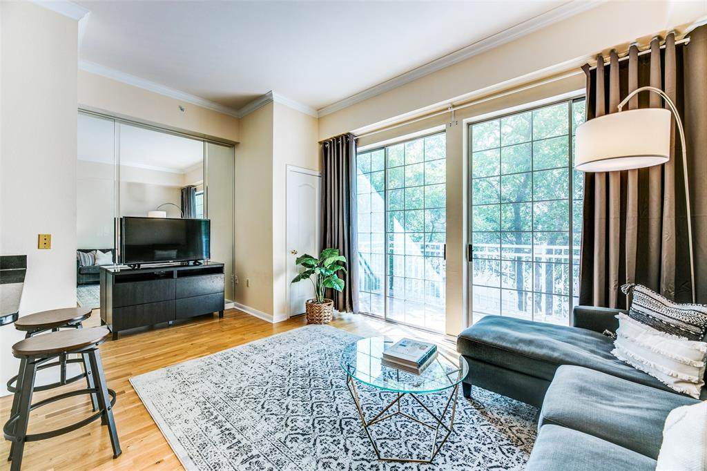 3225 Turtle Creek Boulevard - Photo 1