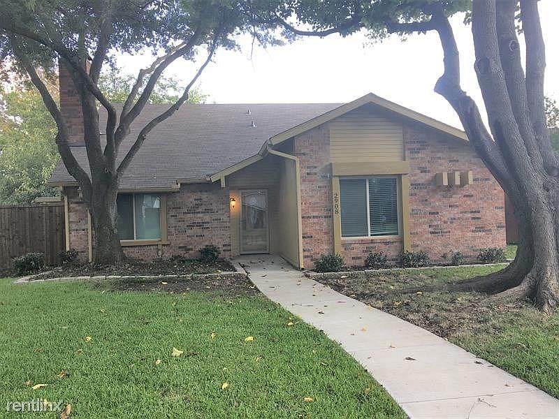 2908 Lemmontree Lane - Photo 1