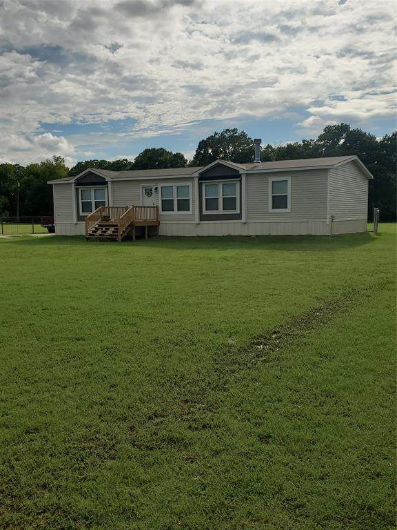 439 County Road 2515 - Photo 1