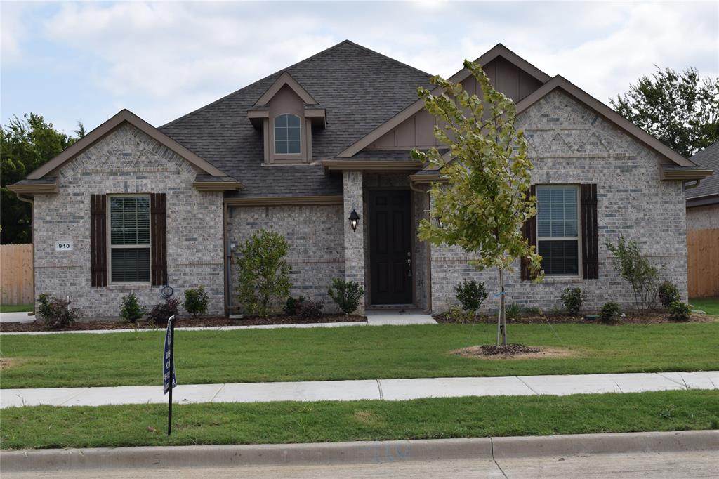 910 Michelle Drive - Photo 1