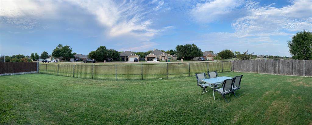 324 Creekside Trail - Photo 1