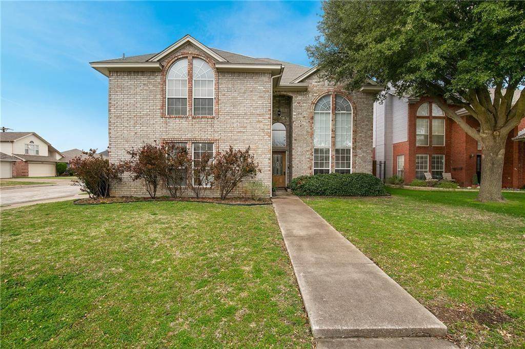 2138 Stoneridge Drive - Photo 1
