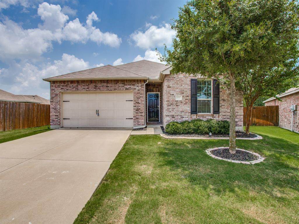 101 Tanglewood Drive - Photo 1